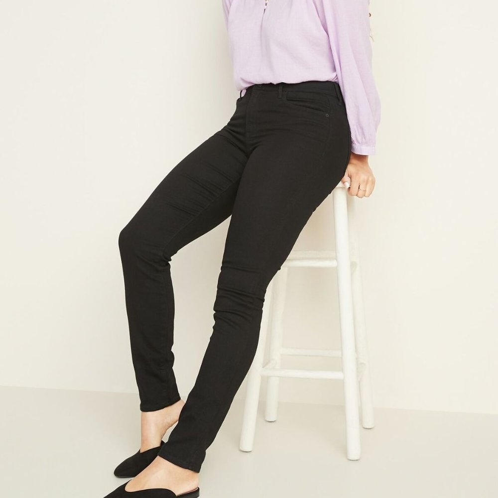 Old Navy Mid-Rise Pop Icon Skinny Black Jeans